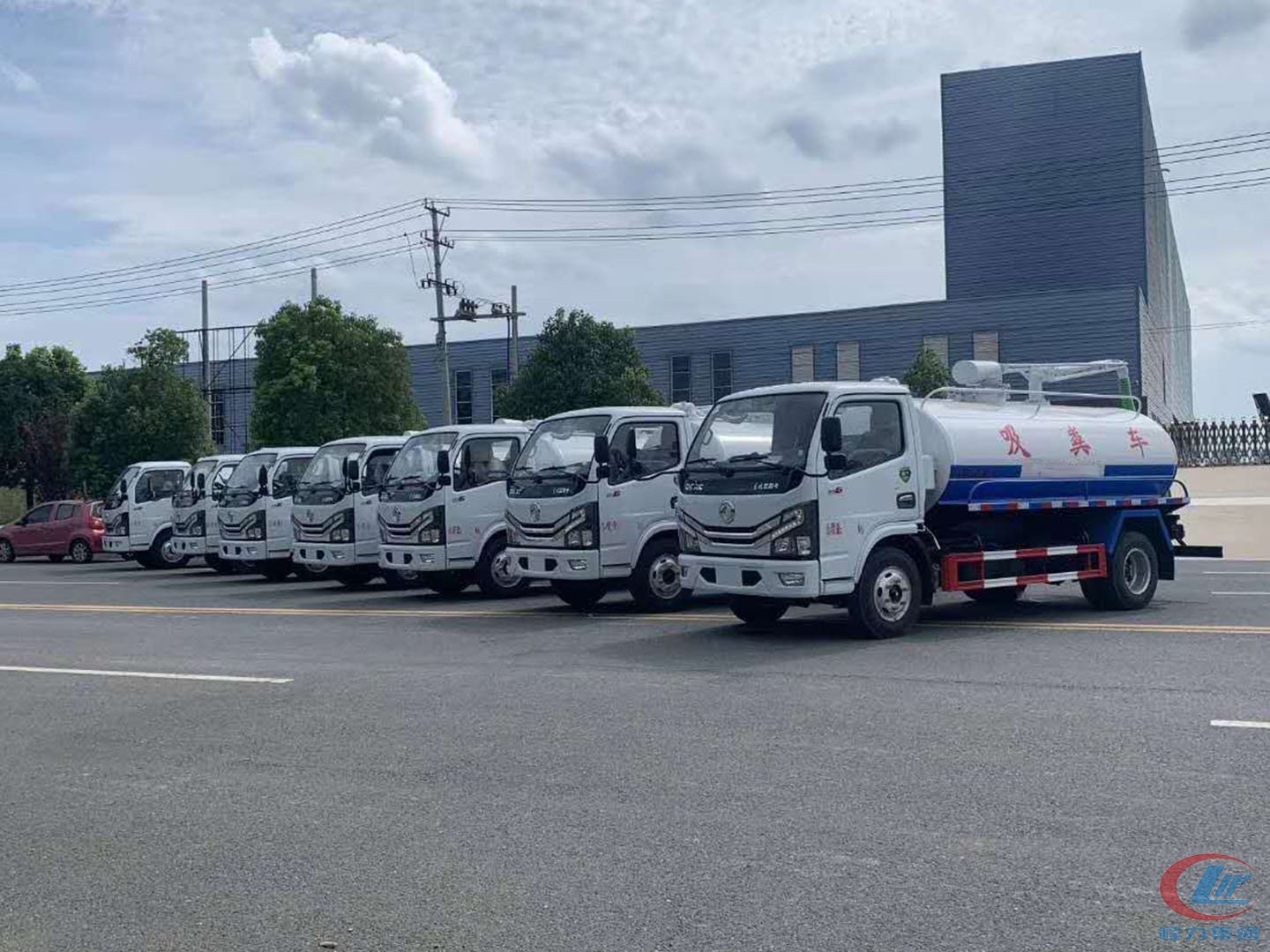 程力集團國六東風(fēng)多利卡吸糞車批量發(fā)往內(nèi)蒙古