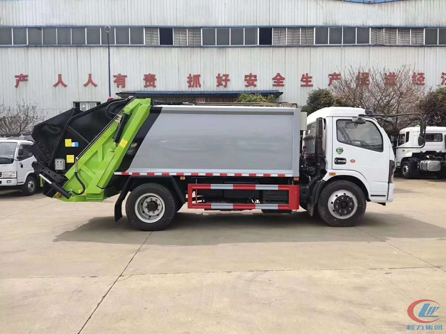 國(guó)六東風(fēng)福瑞卡壓縮垃圾車(chē)