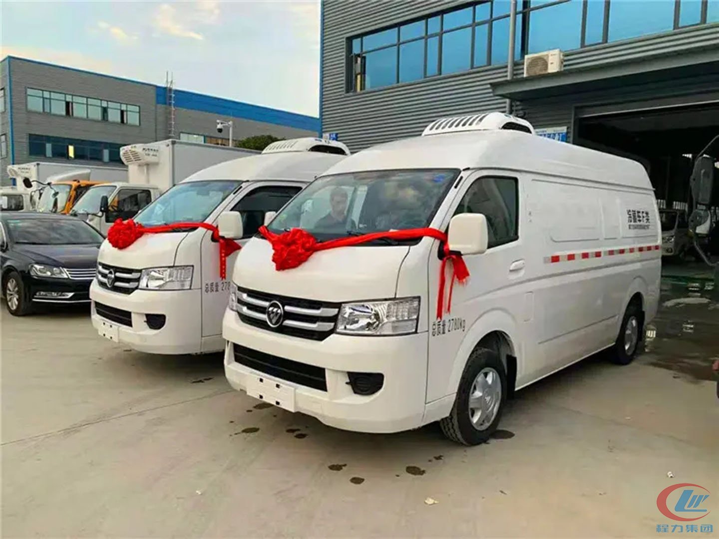 國(guó)六福田G7面包冷藏車(chē)