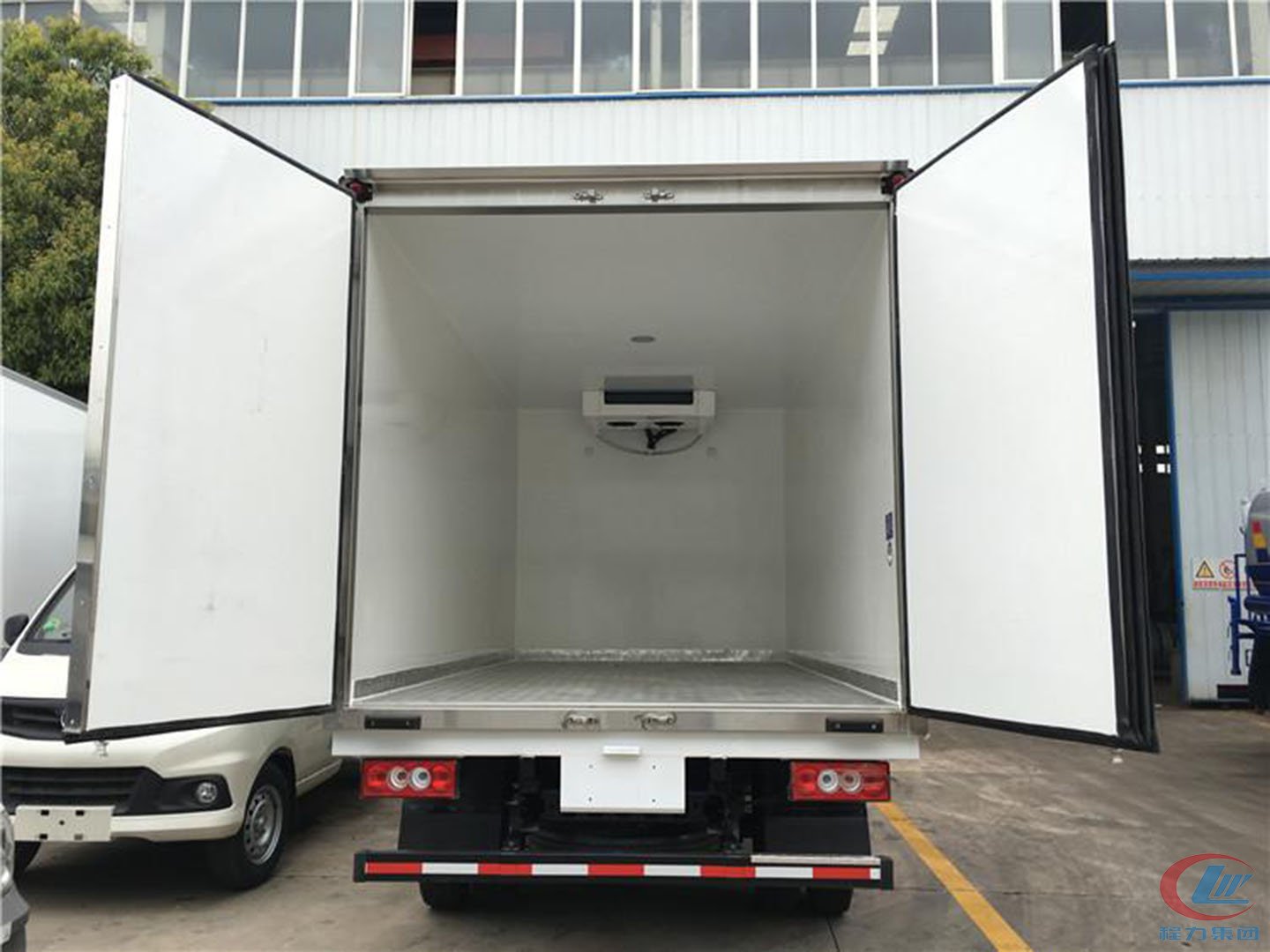 國六奧鈴速運冷藏車