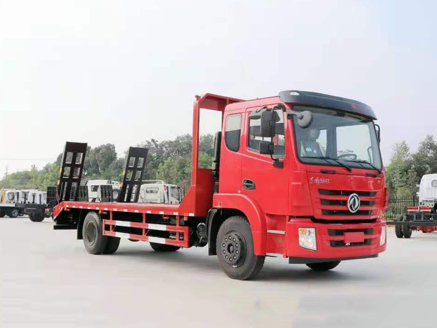 國六東風(fēng)錦程單橋平板運輸車