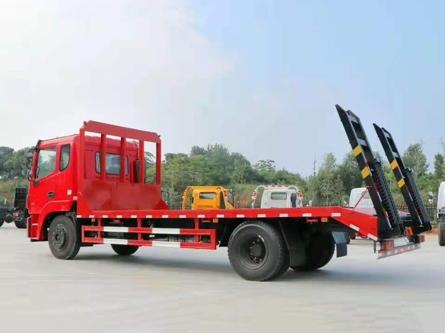 國六東風(fēng)錦程單橋平板運輸車圖片