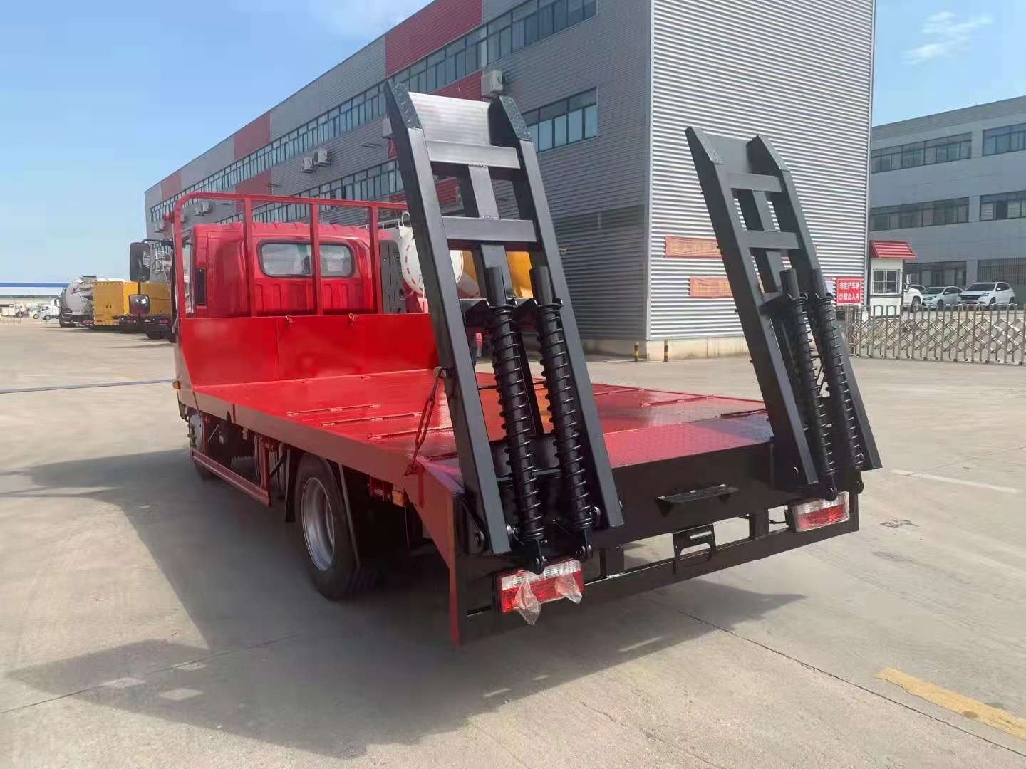 國(guó)六南駿黃牌平板運(yùn)輸車