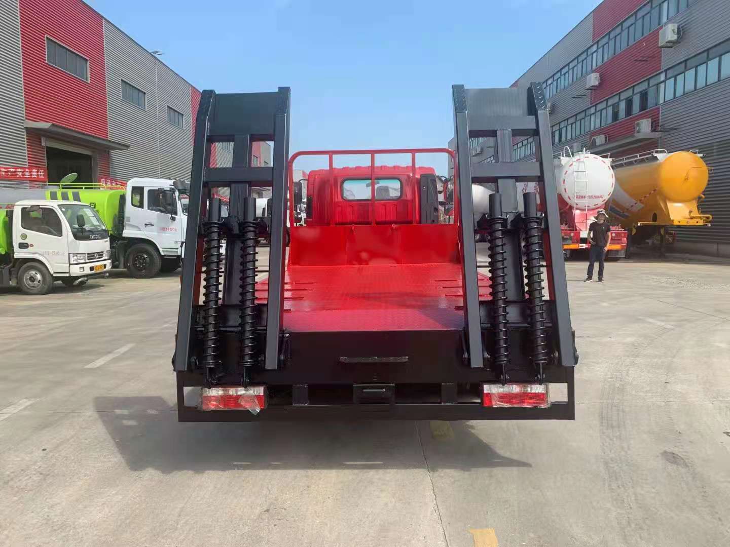 國(guó)六南駿黃牌平板運(yùn)輸車