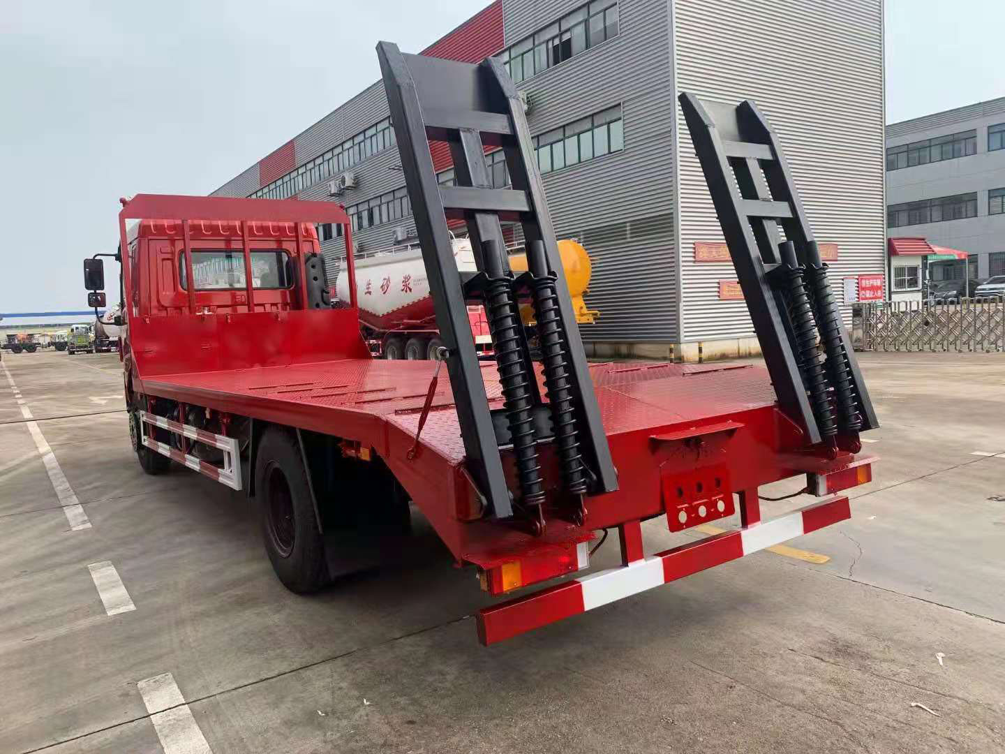 東風(fēng)華神F5國六平板運輸車