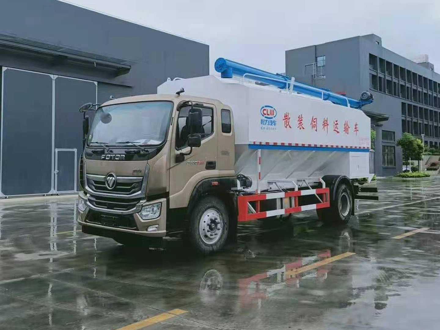 國(guó)六福田奧鈴單橋散裝飼料車