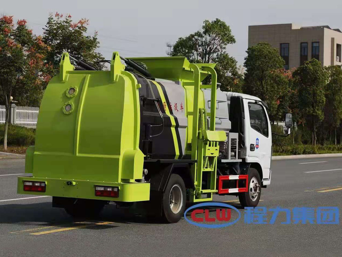 國(guó)六東風(fēng)多利卡D6（方罐）餐廚垃圾車