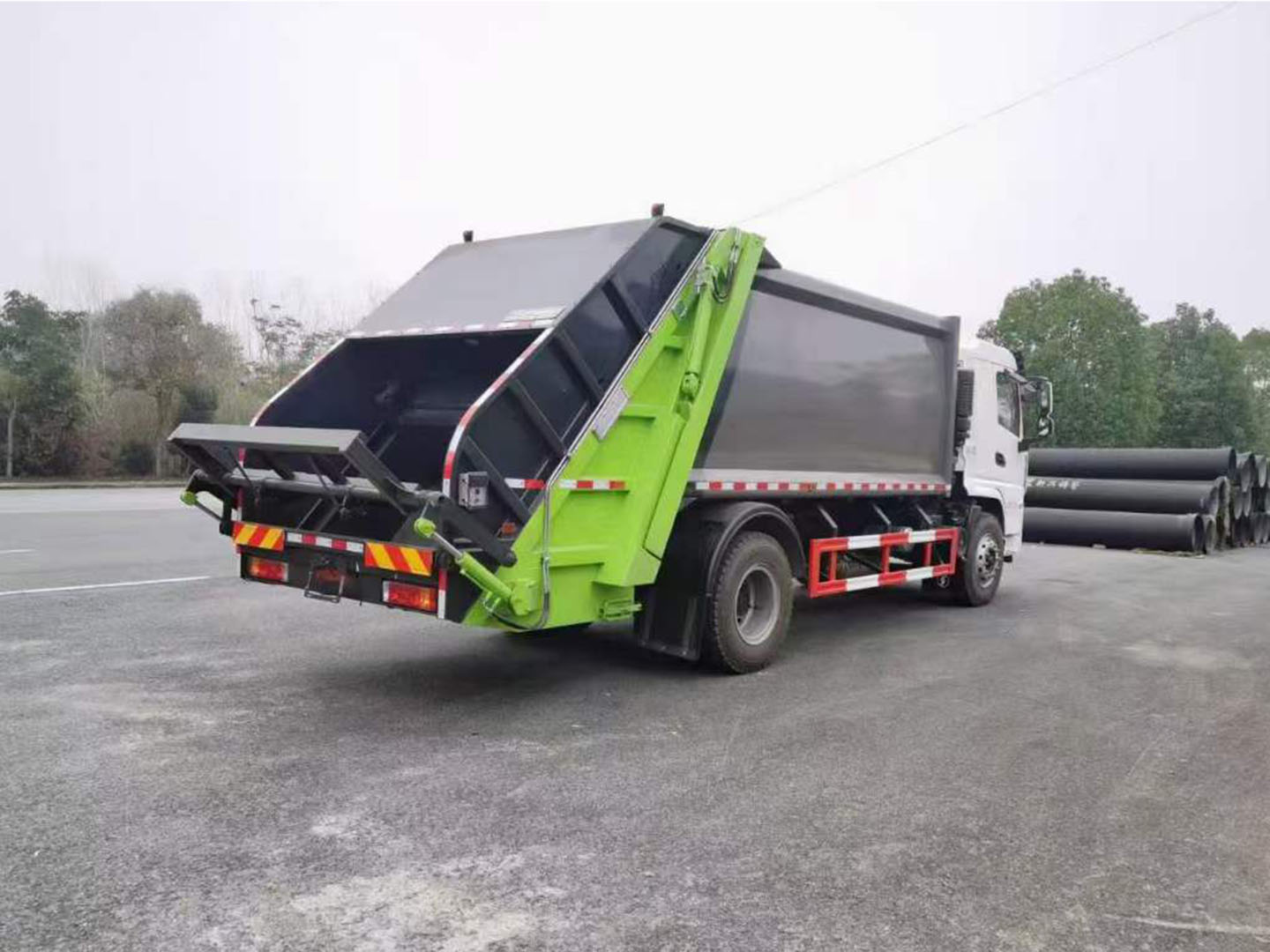 國(guó)六陜汽14方壓縮垃圾車