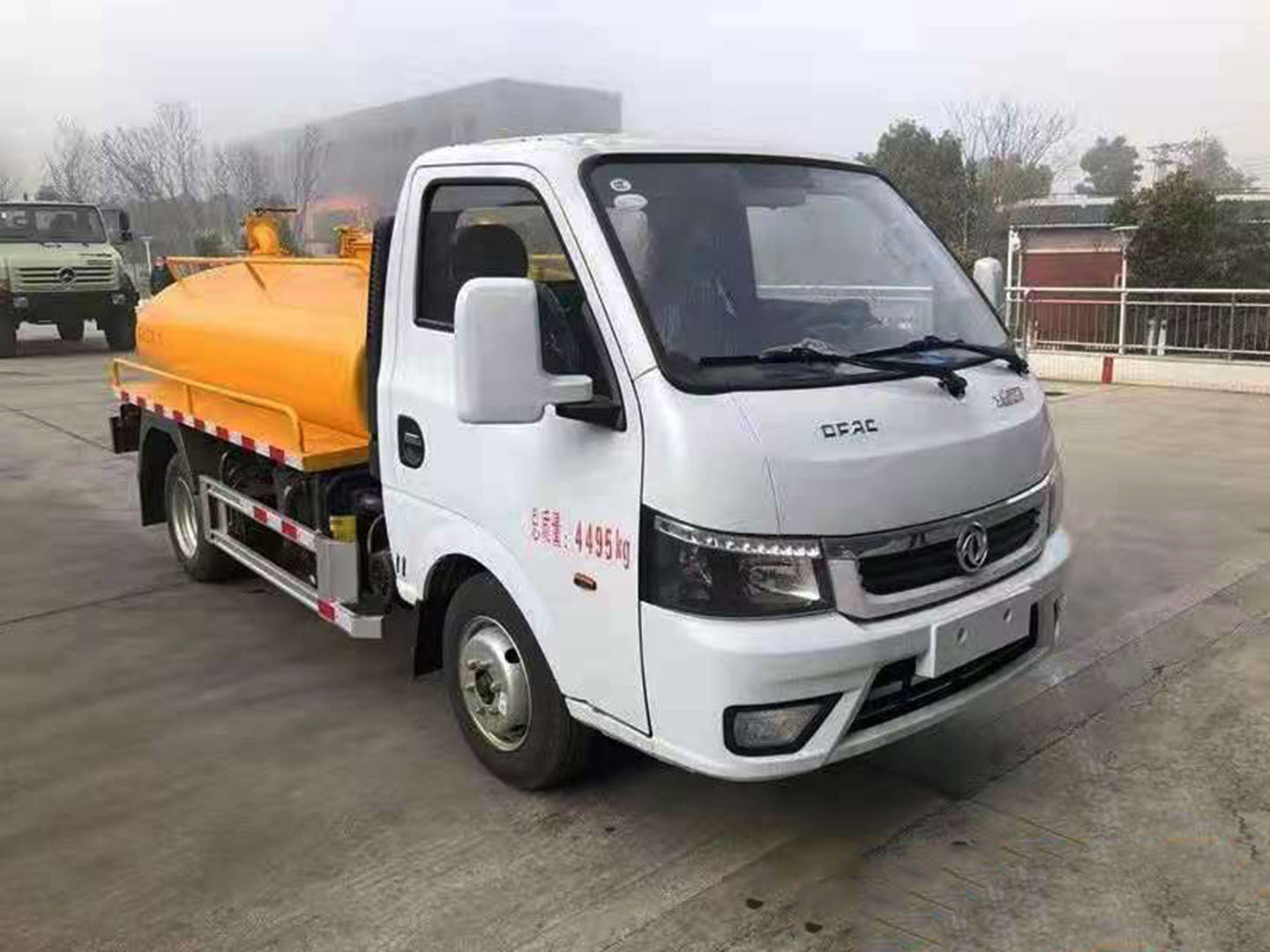 國六東風(fēng)途逸吸糞車