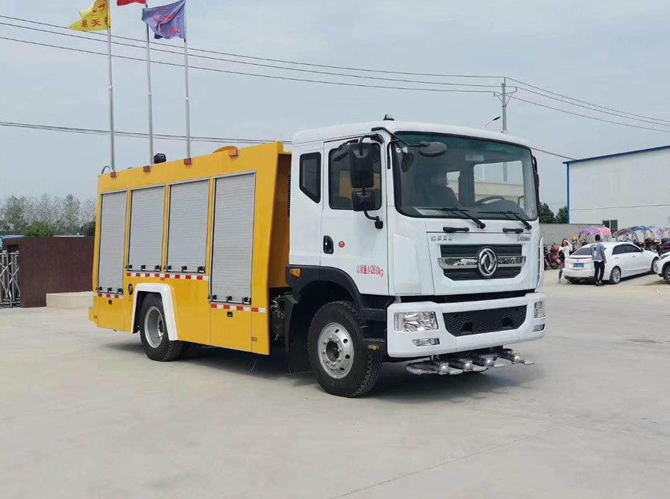 東風(fēng)D9排水搶險(xiǎn)車