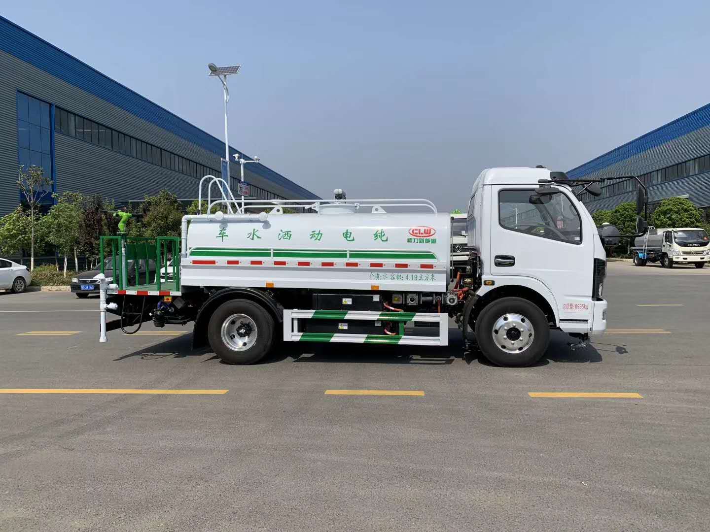 東風(fēng)凱普特新能源純電動(dòng)5方灑水車(chē)