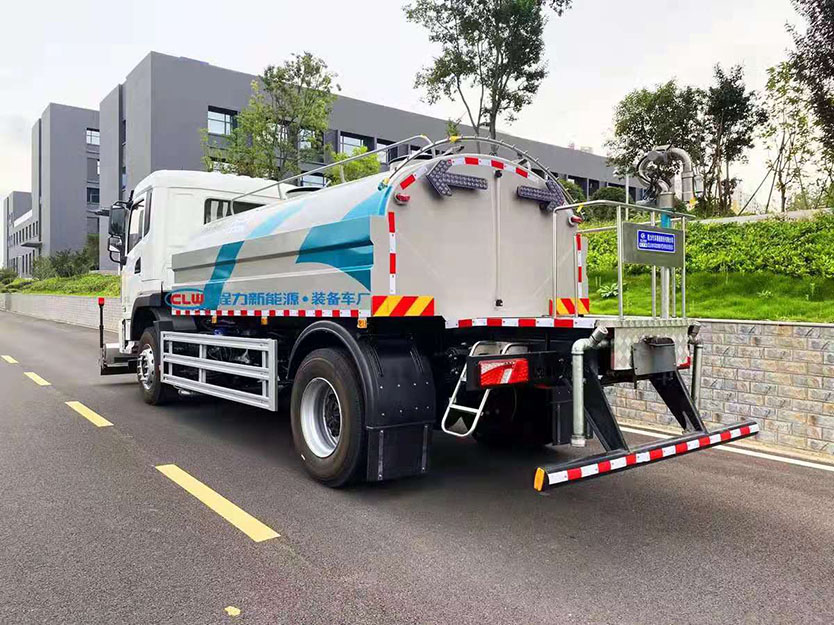 國六比亞迪T8純電動(dòng)10方路面清洗車側(cè)面圖片