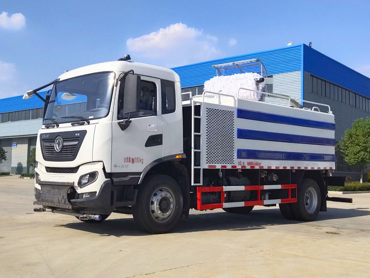 國六東風(fēng)天錦隧道壁清洗車