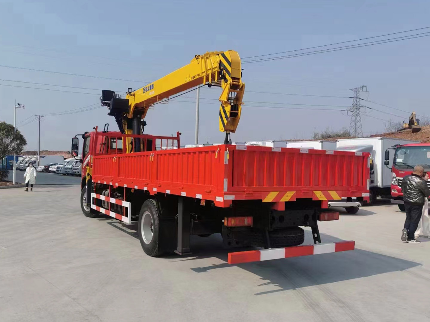 國(guó)六東風(fēng)華神DV3隨車(chē)吊