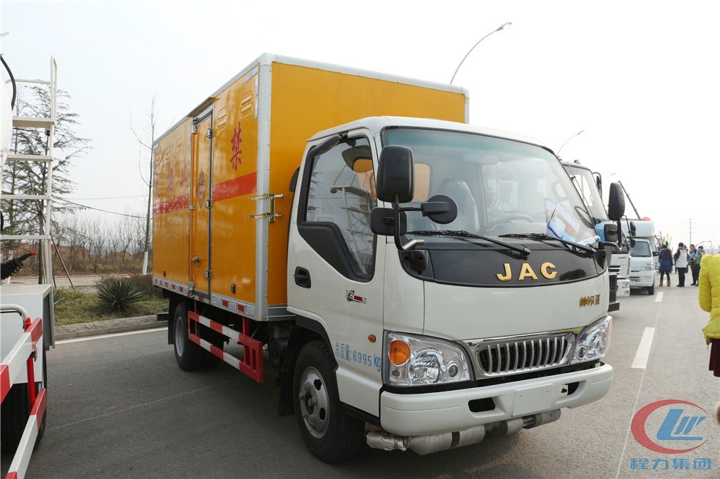 程力江淮帥鈴爆破器材運(yùn)輸車高清圖