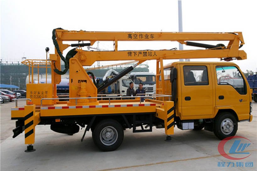 程力集團(tuán)五十鈴14米高空作業(yè)車側(cè)面圖