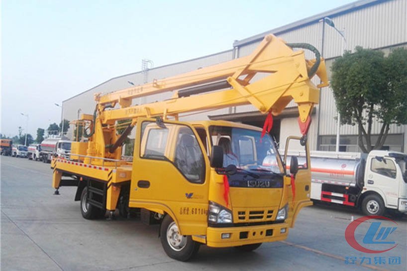 程力五十鈴18米高空作業(yè)車側(cè)面圖