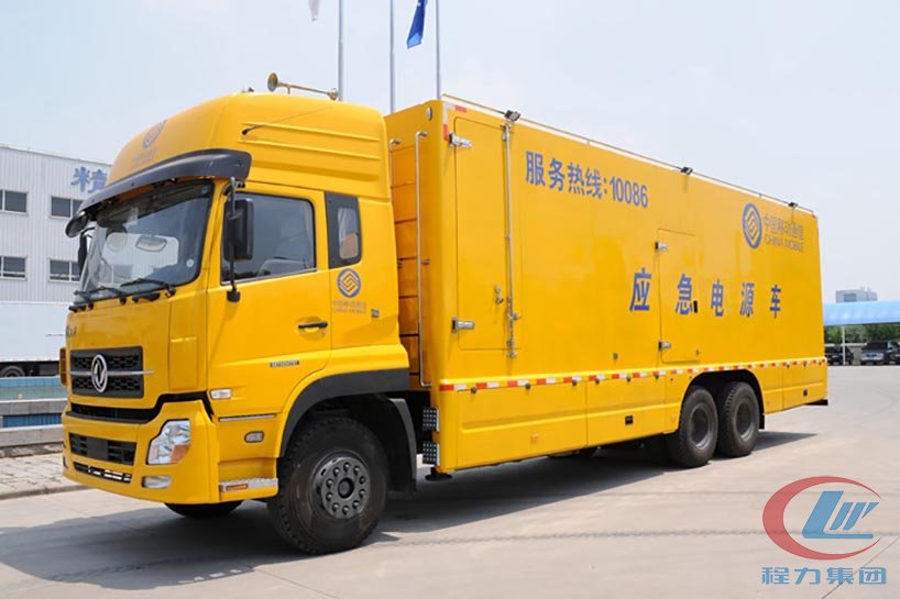 天龍后雙橋應(yīng)急電源車(chē)側(cè)面圖