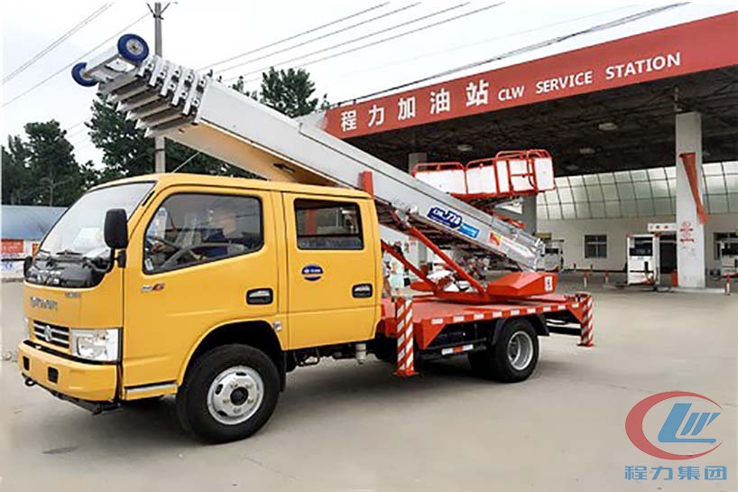 東風28米進口云梯車側(cè)面圖