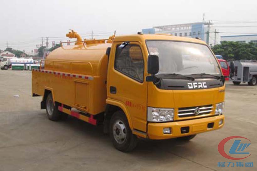 東風藍牌2方清洗吸污車車側(cè)面圖