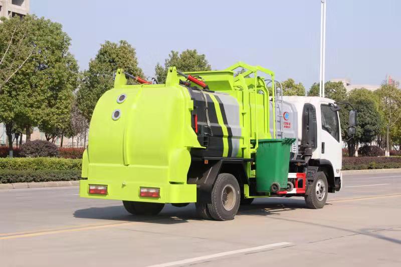 東風御虎方形罐體餐廚垃圾車