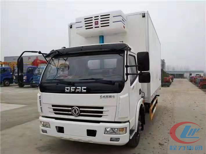 東風(fēng)多利卡D7冷藏車