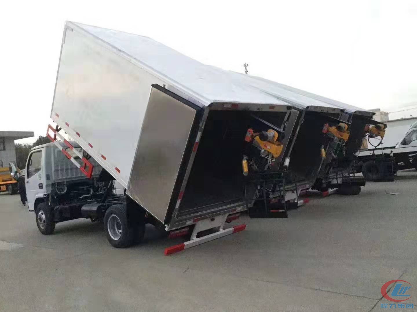 東風(fēng)多利卡D6動物尸體運(yùn)轉(zhuǎn)車