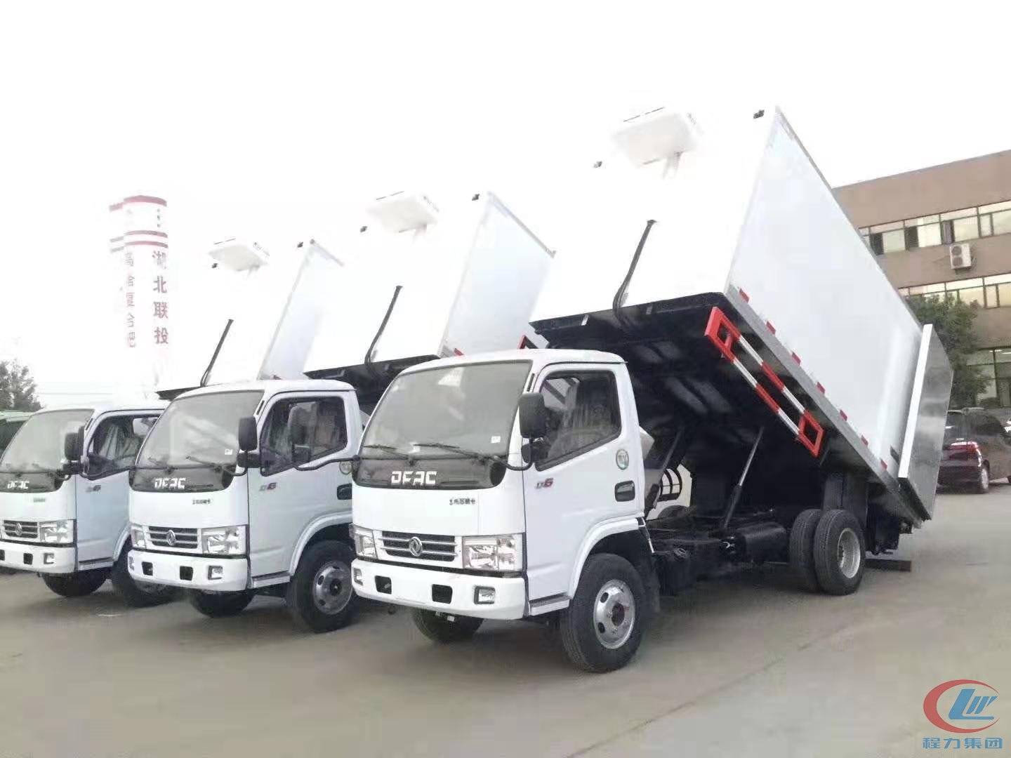 東風(fēng)多利卡D6動物尸體運(yùn)轉(zhuǎn)車