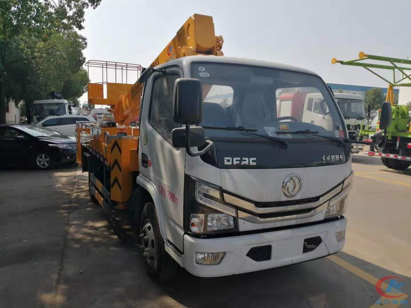 國(guó)六小多利卡高空作業(yè)車(chē)