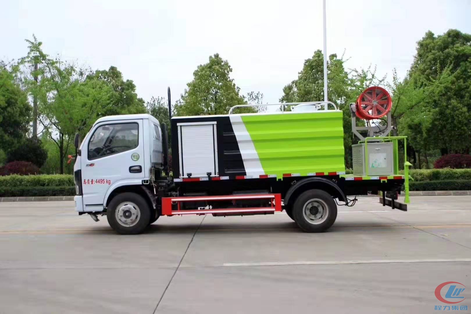 東風(fēng)多利卡D6藍(lán)牌抑塵車