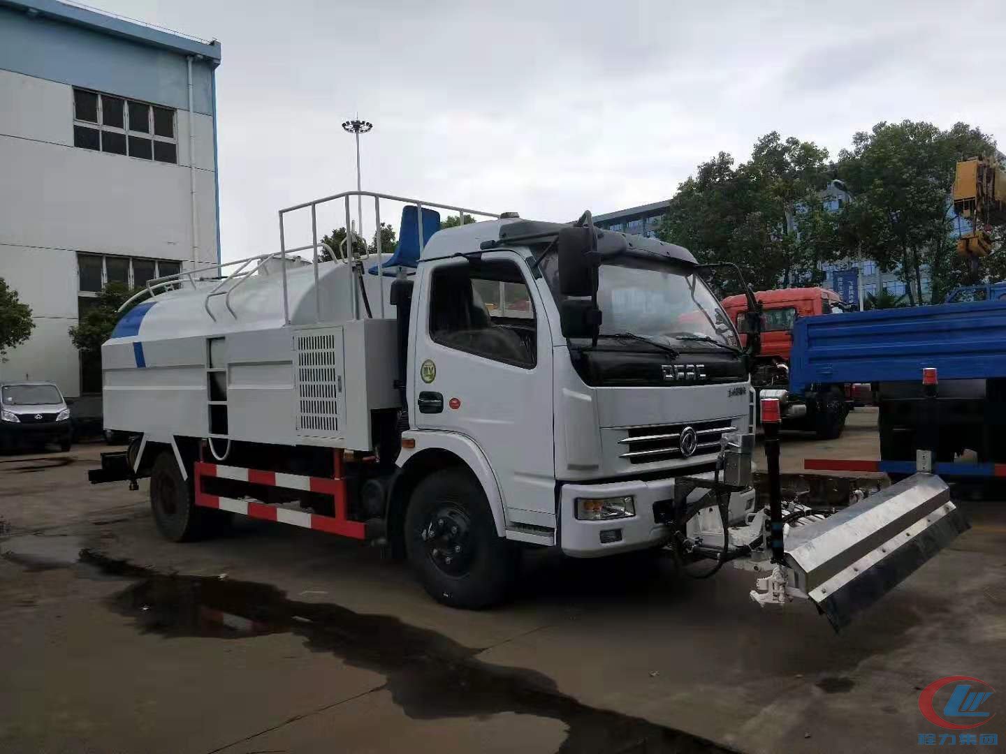 東風(fēng)大多利卡高壓清洗車