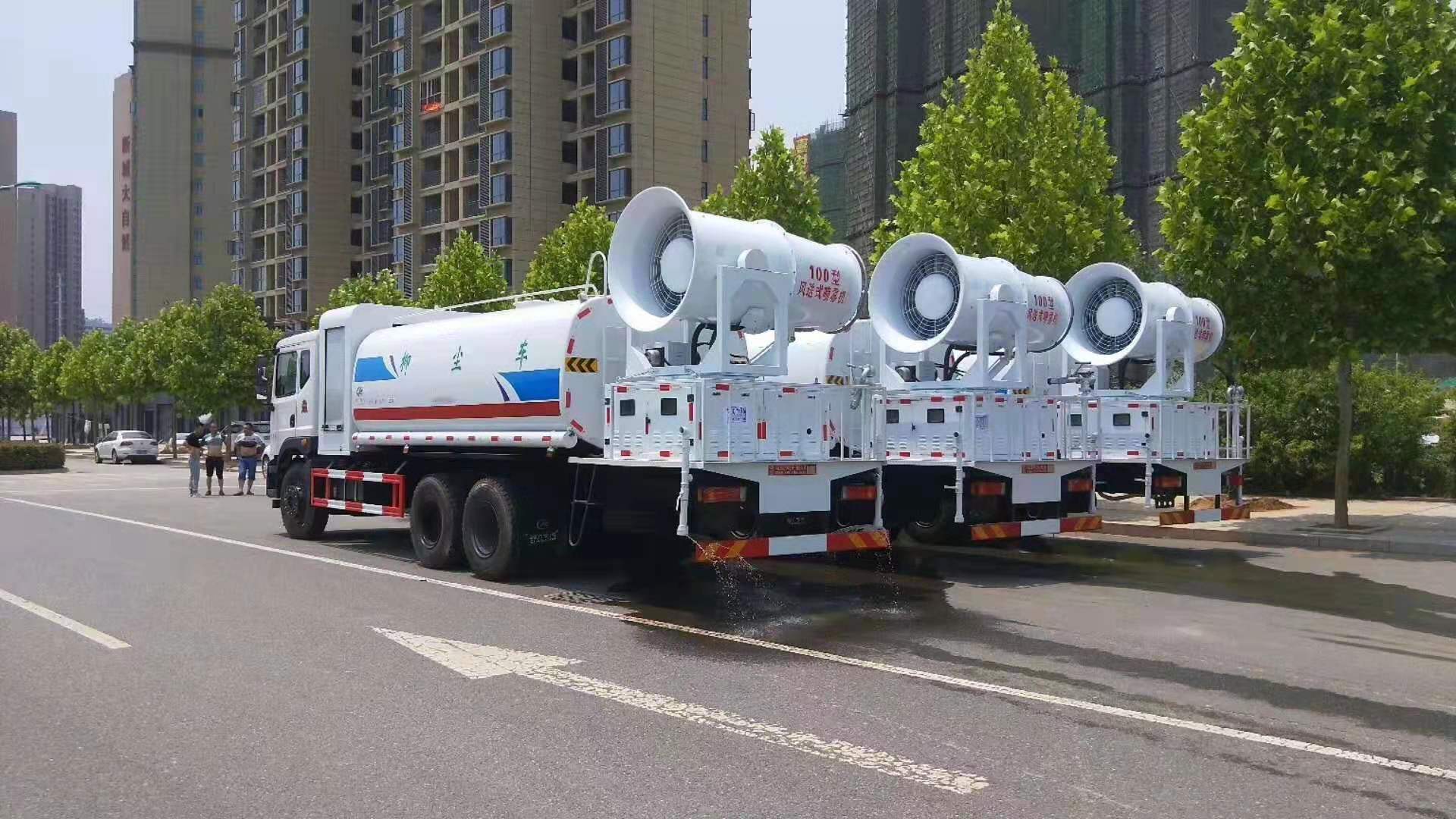 程力專汽東風(fēng)后雙橋T5多功能抑塵車(chē)