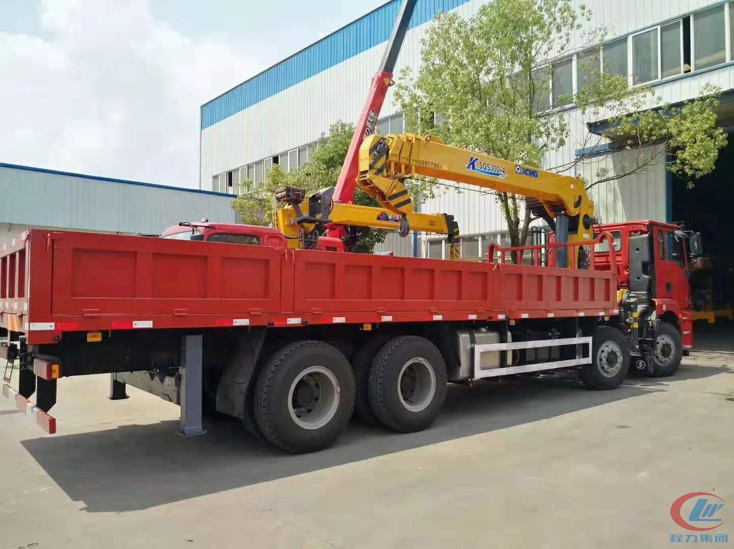 湖北程力陜汽8噸隨車(chē)吊側(cè)面圖