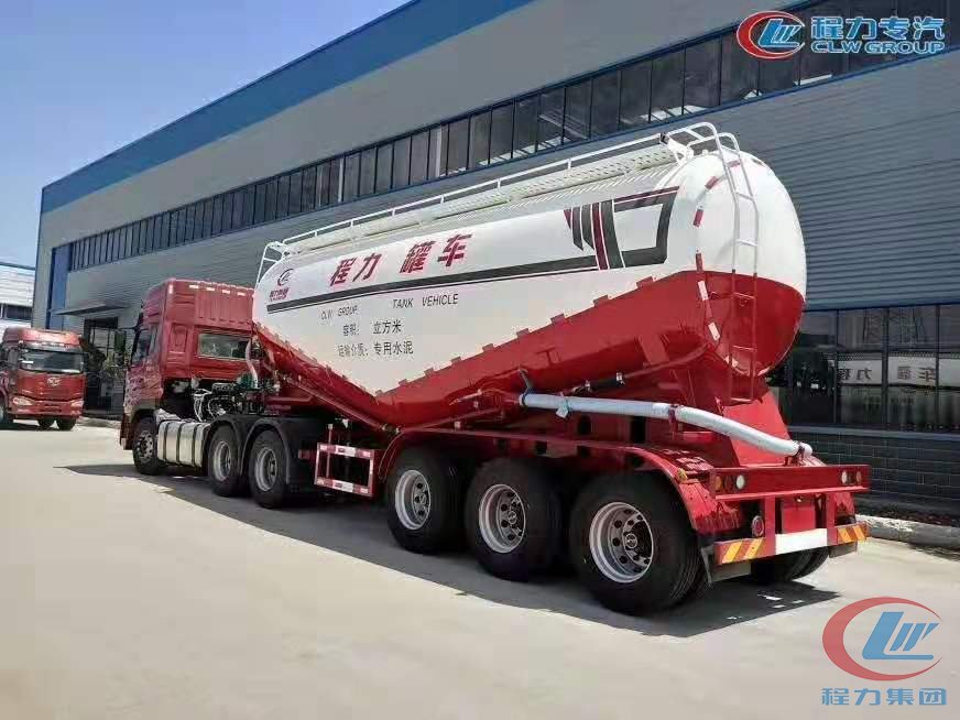 程力集團(tuán)東風(fēng)天龍半掛水泥罐車(chē)