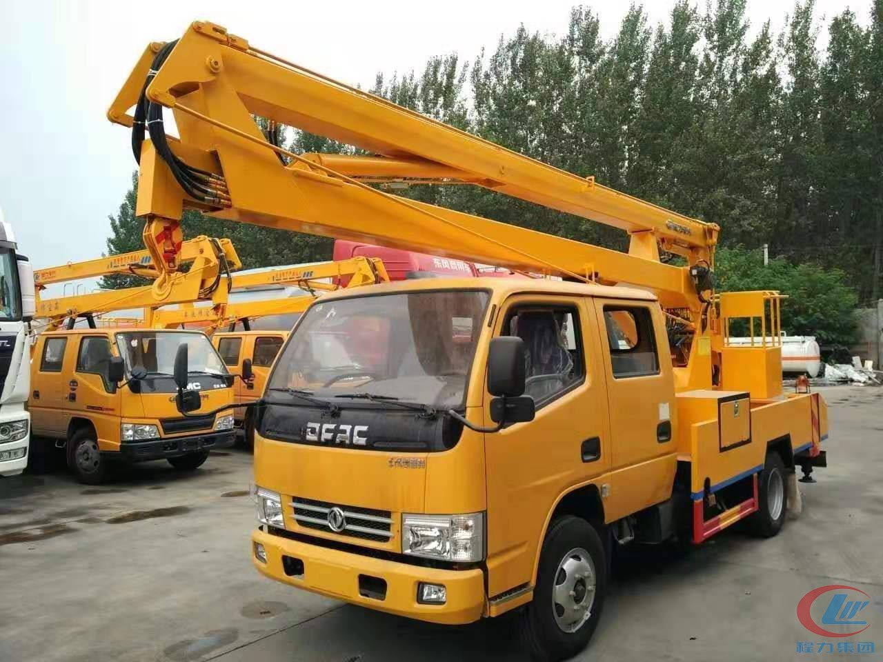 程力集團(tuán)東風(fēng)14米高空作業(yè)車高清圖