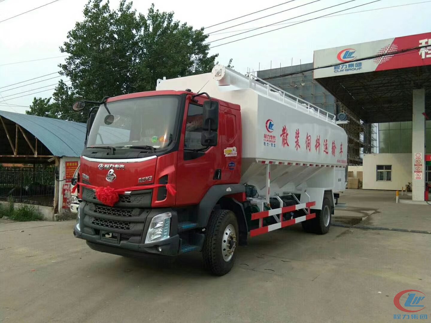 程力集團(tuán)東風(fēng)柳汽12-14噸飼料車高清圖