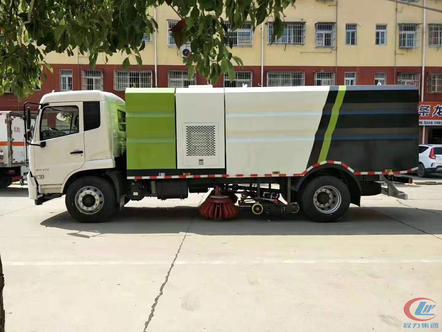 東風(fēng)天錦洗掃車