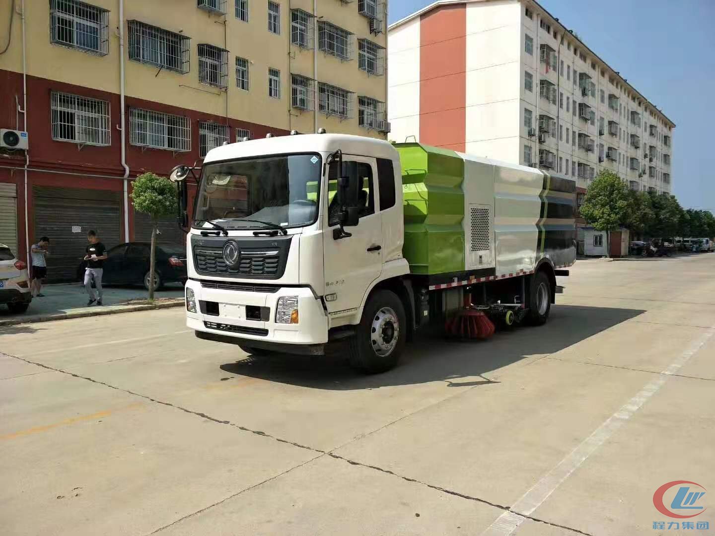 東風(fēng)天錦洗掃車