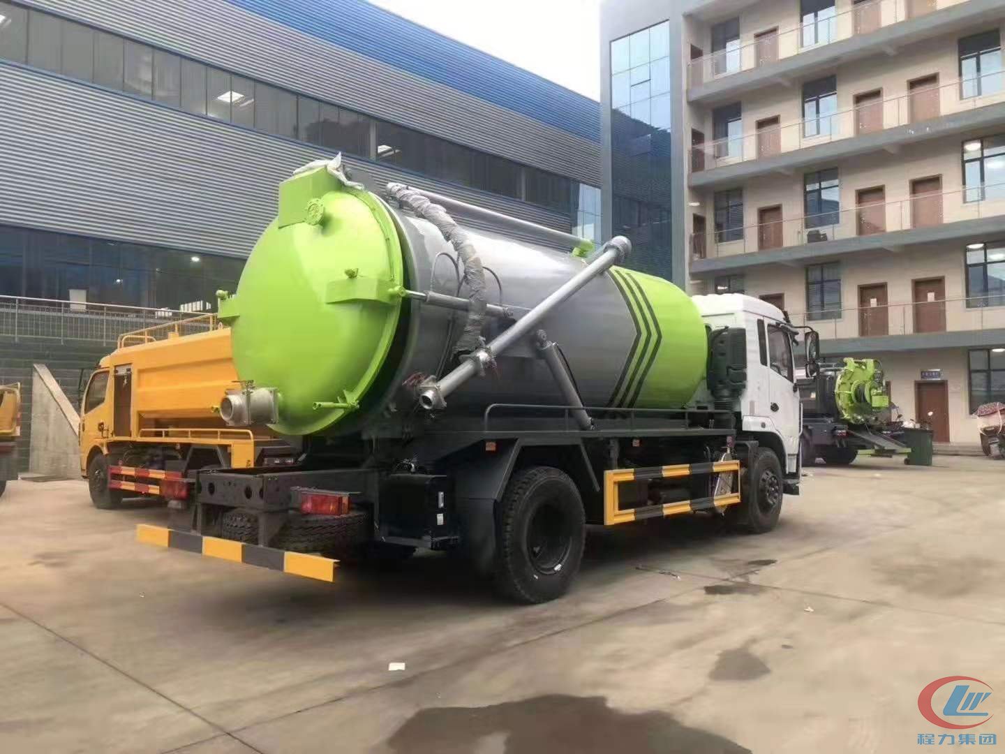 14方純吸污車(chē)