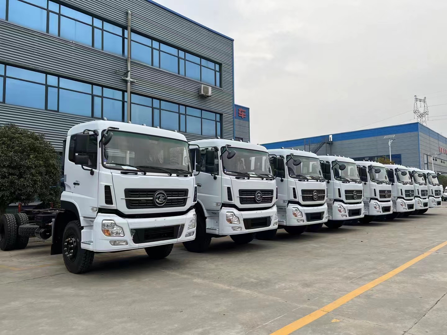 程力商用車(chē)底盤(pán)